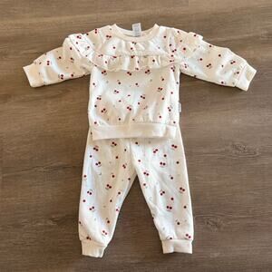 Badgley Mischka Girls Cherry White Sweat Suit Set Lounge 12-18 Months